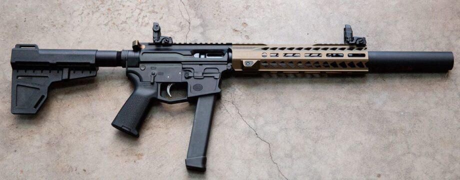 AR9 with GLOCK magazine