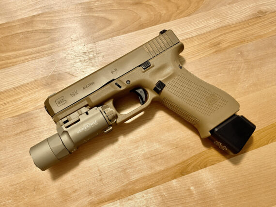 Glock 19x and a Surefire X300UA